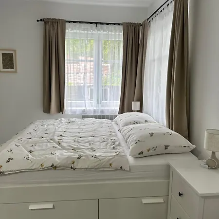 Apartmany Daros Dvur Kralove nad Labem Exterior photo